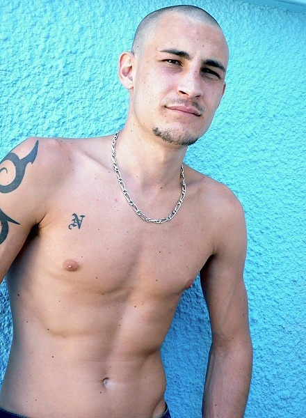 Ninos Lhetero