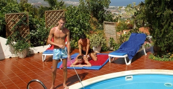 Heat around the pool