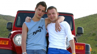 Jeep-Safari: Mario Fucks Alex Pain